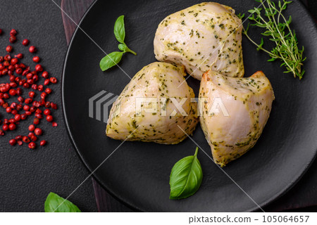 Delicious juicy grilled chicken with salt, spices and herbs with vegetables 105064657