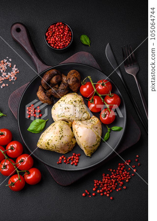 Delicious juicy grilled chicken with salt, spices and herbs with vegetables Delicious juicy grilled chicken with salt, spices and herbs with vegetables 105064744