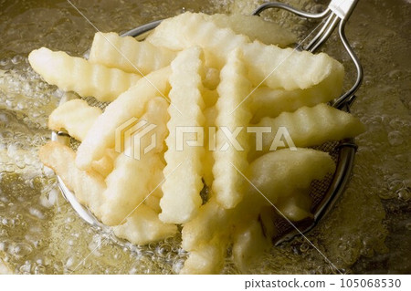 fry potato fries 105068530