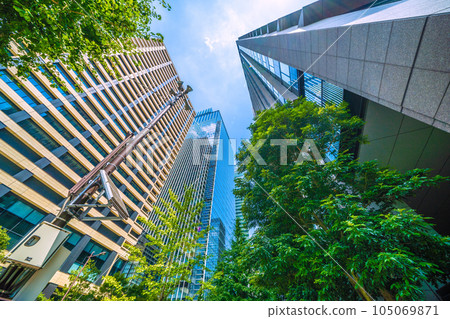 Tokyo landscape in Japan View of office buildings in Otemachi from in front of Otemachi Park Building. Disaster-prevention city Tokyo: the site of the Ministry of the Interior 105069871