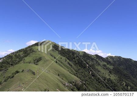 Mt.Tsurugi seen from the Jiro Oi side in Tokushima Prefecture 105070137