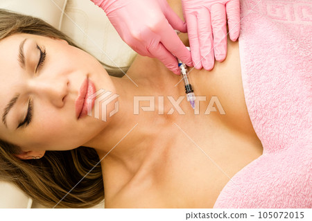 Mesotherapy rejuvenation injection for woman 105072015