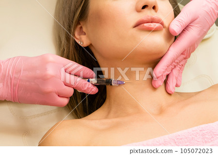 Neck rejuvenation mesotherapy 105072023