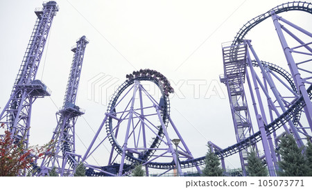 Extreme roller coaster for visitors seeking funny moments Extreme roller coaster for visitors seeking funny moments 105073771