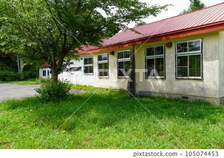 Shakotan Municipal Maruyama Elementary School (Maruyama Kaikan, Shakotan Town) Shakotan Municipal Maruyama Elementary School (Maruyama Kaikan, Shakotan Town) 105074453