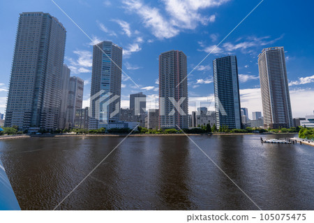 "Tokyo" Scenery of tower apartments, Shinonome 105075475