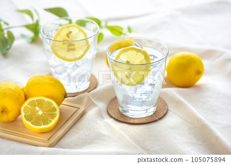 lemonade lemonade 105075894
