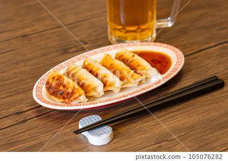 Dumplings and sparkling sake Dumplings and sparkling sake 105076282