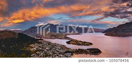 Queenstown at sunset, New Zealand 105078456