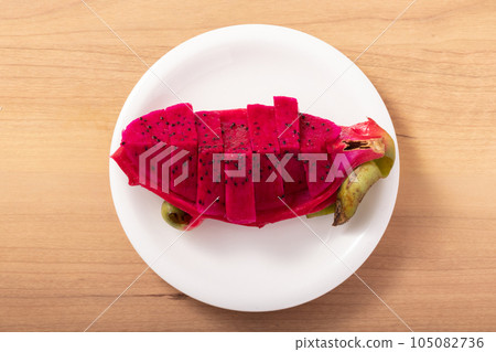 來自越南的火龍果(紅肉) 來自越南的火龍果(紅肉) 105082736