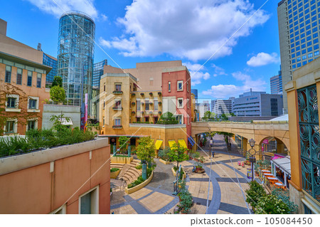 A bird's-eye view of Cinecitta Street, an Italian-style town in Kawasaki Ward, Kawasaki City, Kanagawa Prefecture A bird's-eye view of Cinecitta Street, an Italian-style town in Kawasaki Ward, Kawasaki City, Kanagawa Prefecture 105084450