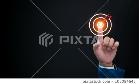 Businessman pointing to the target. Business concept. management concept business planning concept 105084645