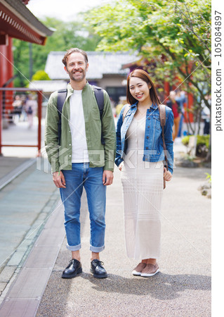 夫婦享受觀光 夫婦享受觀光 105084897