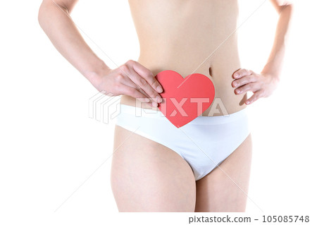 Diseases unique to women Diagnosis Worries Lower abdomen Woman with a heart Trimming up Diseases unique to women Diagnosis Worries Lower abdomen Woman with a heart Trimming up 105085748