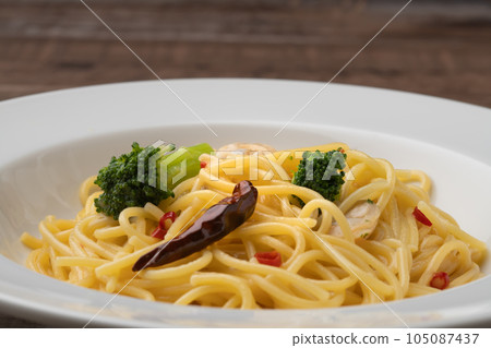 Peperoncino Peperoncino 105087437