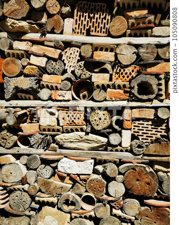 insect hotel texture 105090808
