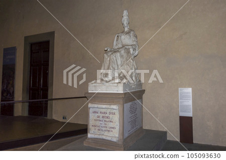May 9, 2023 Florence. Sculpture of Anna Maria de Medici in Italy 105093630