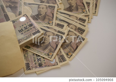 10,000 yen bill, 10,000 yen bill on white background 105094908