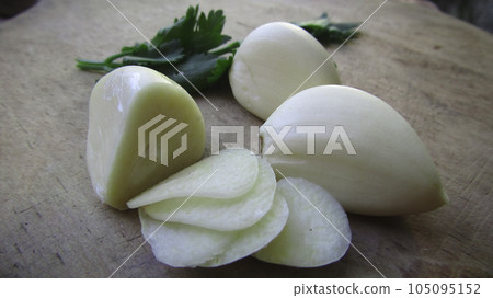 Fresh Garlic stock photo Fresh Garlic stock photo 105095152