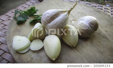 Fresh Garlic stock photo 105095153