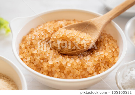 Spooning prawns 105100551