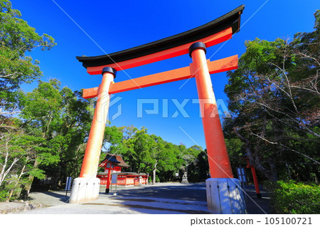 [大分縣]宇佐神社的Omotesando Otorii在晴朗的天氣 105100721
