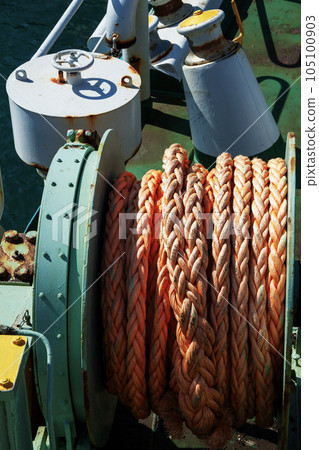 ship winch 105100903
