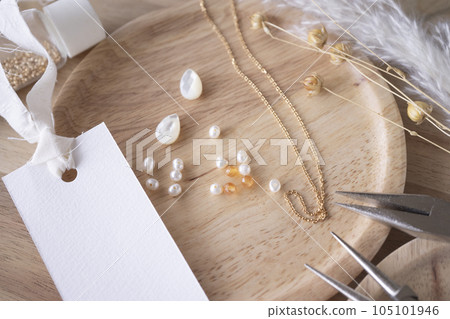 製作飾品的場景 製作飾品的場景 105101946