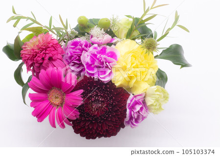 粉色非洲菊花束 花瓶花束 粉色非洲菊花束 花瓶花束 105103374