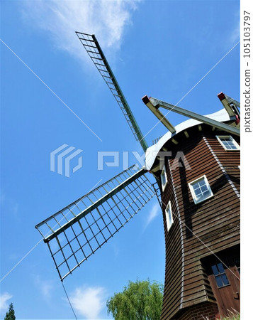 曙山農業公園“藍天水車”(4) 105103797