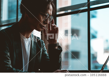 一個認真的人的個人資料 105116888