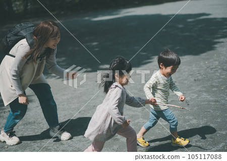 母親 木乃伊 公園 105117088