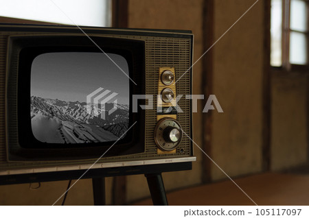 CRT 電視（昭和復古） 105117097