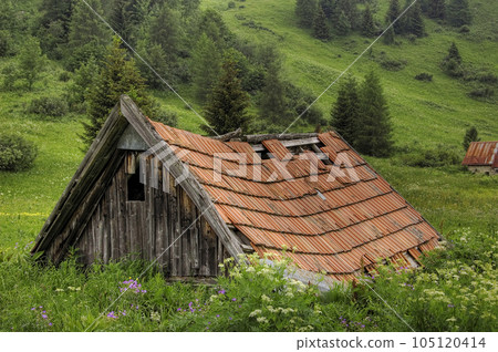 Old hut Old hut 105120414