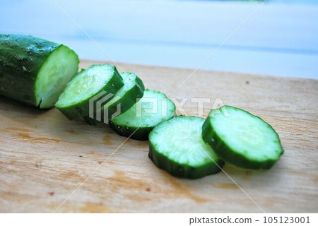Cucumber cut cross section Cucumber cut cross section 105123001