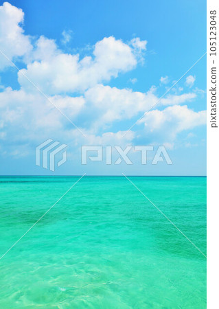 Okinawa Miyakojima Summer blue sky and sea 105123048