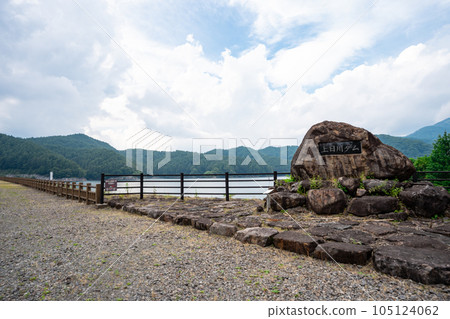 Kamihikawa Dam stone monument Kamihikawa Dam stone monument 105124062