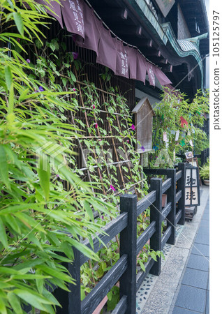 Main hall of Dazaifu Main hall of Dazaifu 105125797