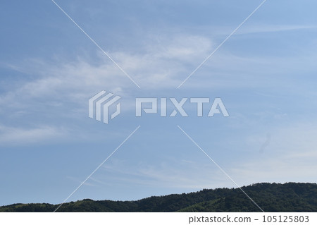 thin clouds over mountains thin clouds over mountains 105125803