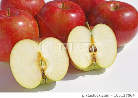 Apples Apples 105127064