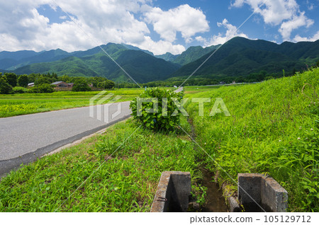 Rural scenery of Hakushu Town Waterway Countryside Rural scenery of Hakushu Town Waterway Countryside 105129712