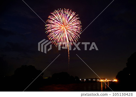 第68屆小山煙火大會（小山夏日祭2019） 小山煙花大會 2019年7月28日（星期日） 105130428