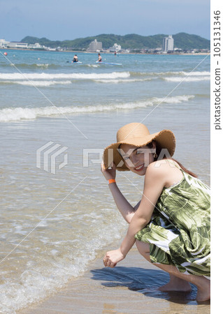 A women's lady 105131346