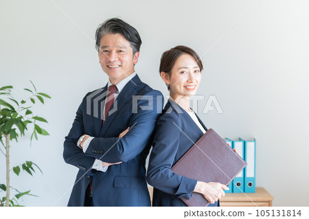 Businessmen working in the office Businessmen working in the office 105131814