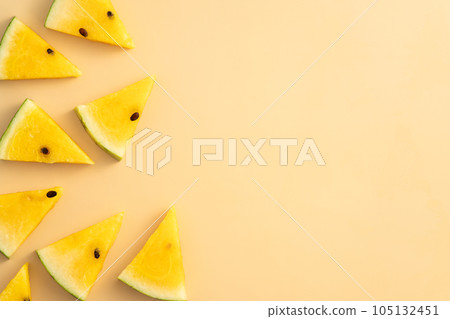 西瓜 小玉 黃色 頂視圖 圖案 Yellow watermelon スイカ 黄色 黄西瓜 黄肉西瓜 西瓜 小玉 黃色 頂視圖 圖案 Yellow watermelon スイカ 黄色 黄西瓜 黄肉西瓜 105132451