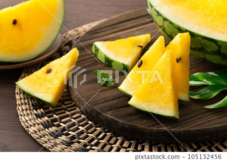 watermelon koyu yellow close-up slice Yellow watermelon スイカ yellow yellow watermelon yellow meat watermelon 105132456