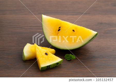 watermelon koyu yellow close-up slice Yellow watermelon スイカ yellow yellow watermelon yellow meat watermelon 105132457