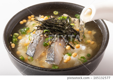 Mackerel pickled vegetables 105132577