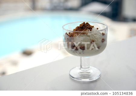 Swimming pool on the Gwangam Beach with sea view and summer drinks, vacation concept Swimming pool on the Gwangam Beach with sea view and summer drinks, vacation concept 105134836