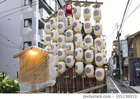 Scenery of the Gion Festival, the atmosphere of Nishikikoji Street and Mt. Araretenjin Scenery of the Gion Festival, the atmosphere of Nishikikoji Street and Mt. Araretenjin 105136919